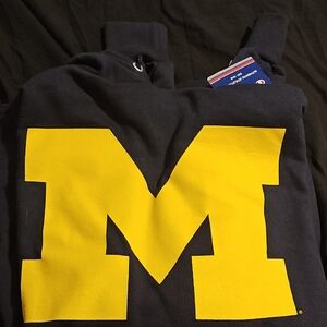 🚩 SOLD 🚩Navy Hoodie with Large Yellow 'M' Graphic